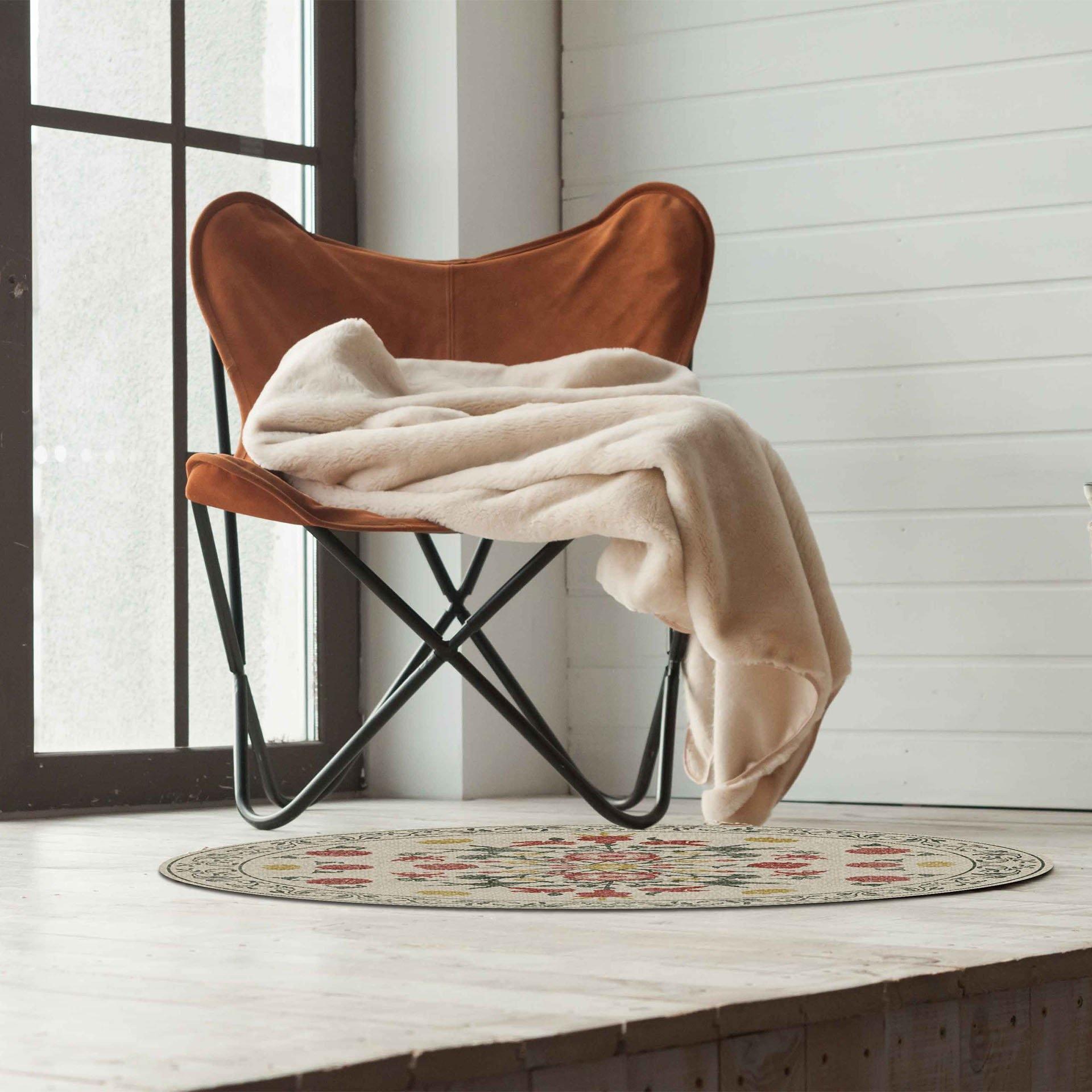 https://www.carolinacreekhouse.com/cdn/shop/products/Carolina-Creekhouse-Amelia-rose-circle-chair_587b3253-49cb-473b-9ac2-aa491531a682.jpg?v=1672850718